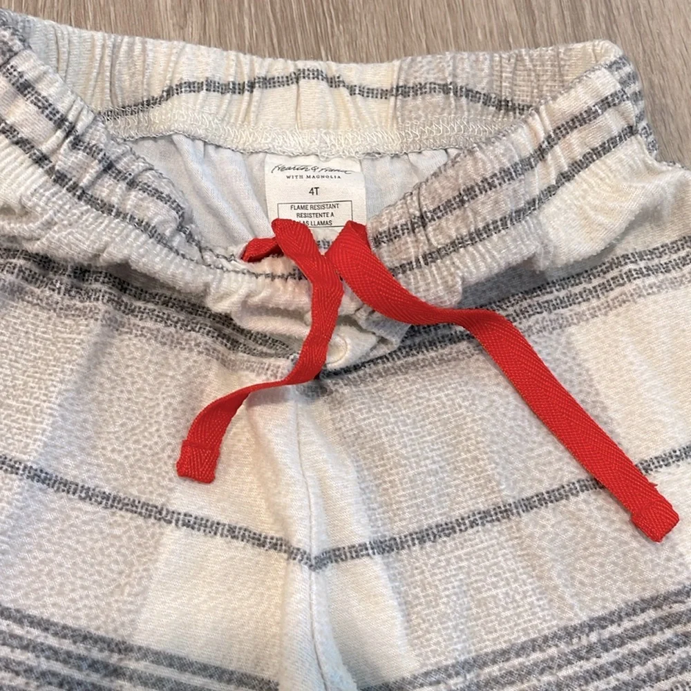 Hearth & Hand Unisex Toddler 4T Christmas/Holiday Tartan Plaid 2pc Pajama Set - Picture 6 of 9